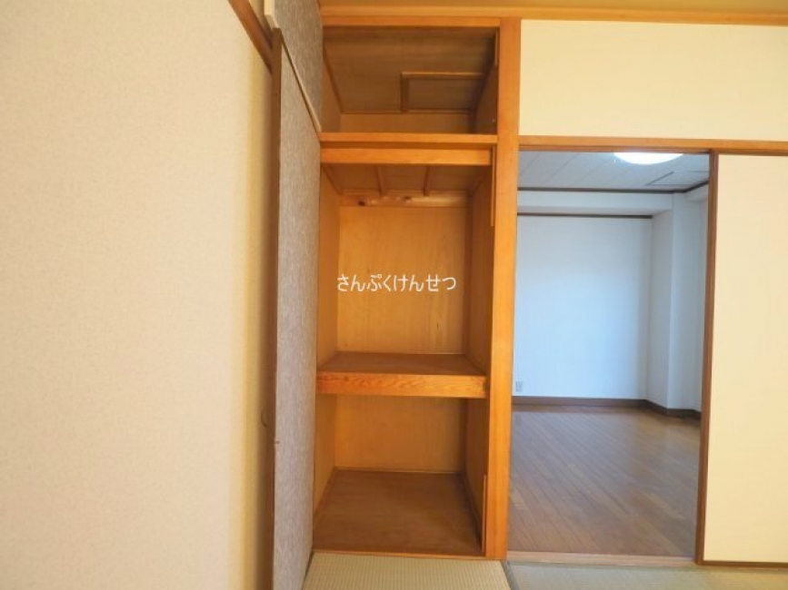 田園調布ハイム_約6帖和室収納