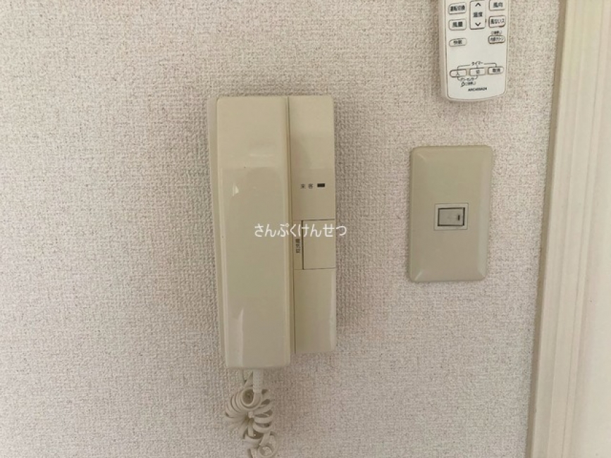SUNNY COURT_オートロック付きインターホン