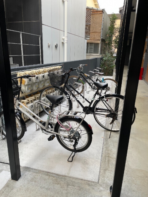 Casa Aspera jiyugaoka_駐輪場