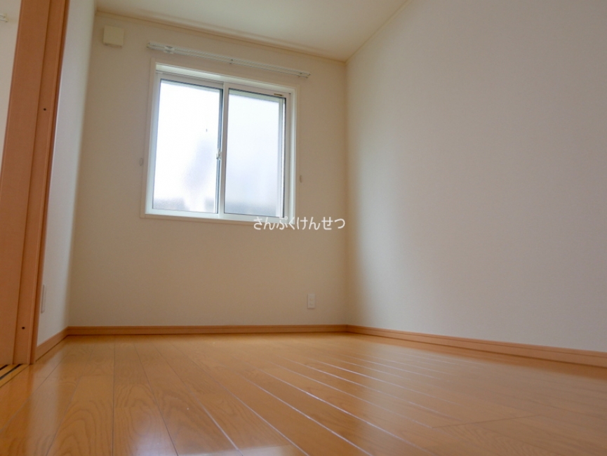 クローバーハイツ_洋室5帖