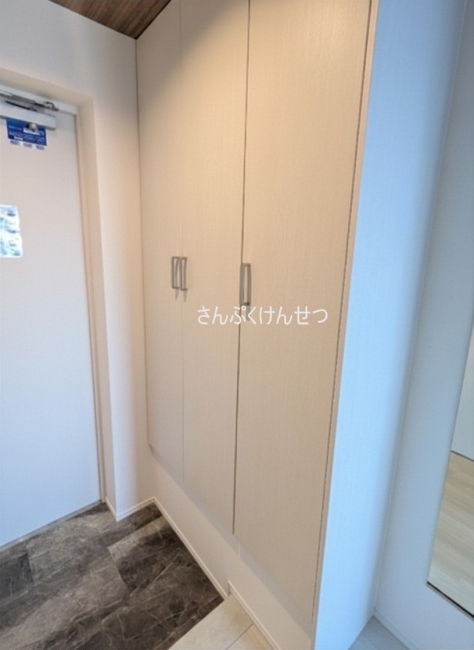 レジディア自由が丘_シューズボックス