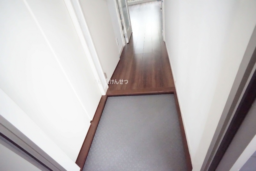 Casa Aspera jiyugaoka_玄関