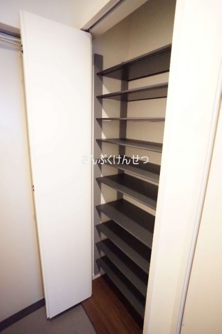 Casa Aspera jiyugaoka_シューズボックス