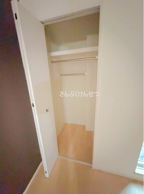 パピエ自由が丘_洋室収納
