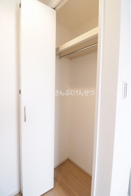 アグレシオ奥沢_クローゼット