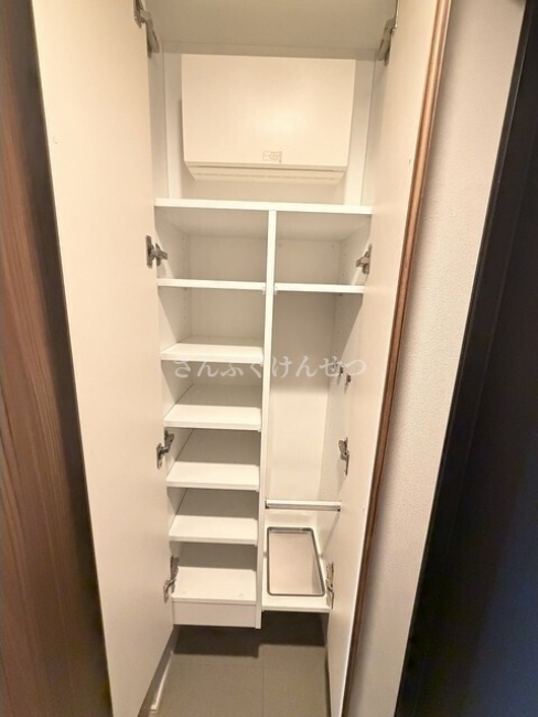 シューズボックス