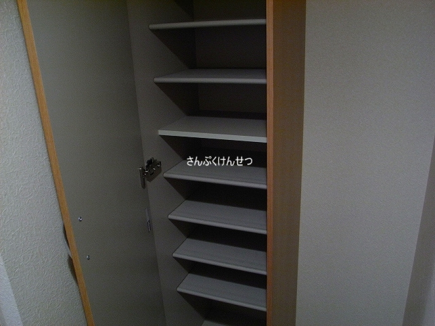 シューズボックス